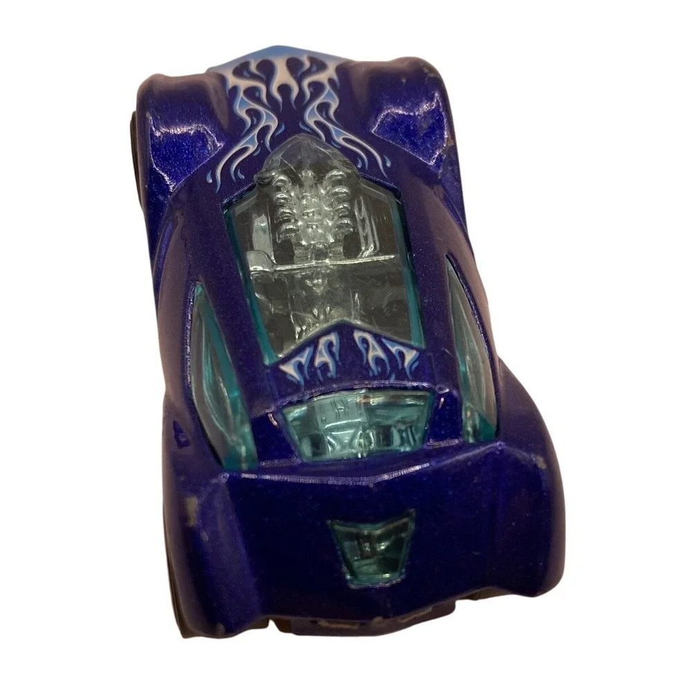 Hot Wheels Sinistra 2002 Metallic Purple Blue Flames Diecast Fantasy Car 1:64